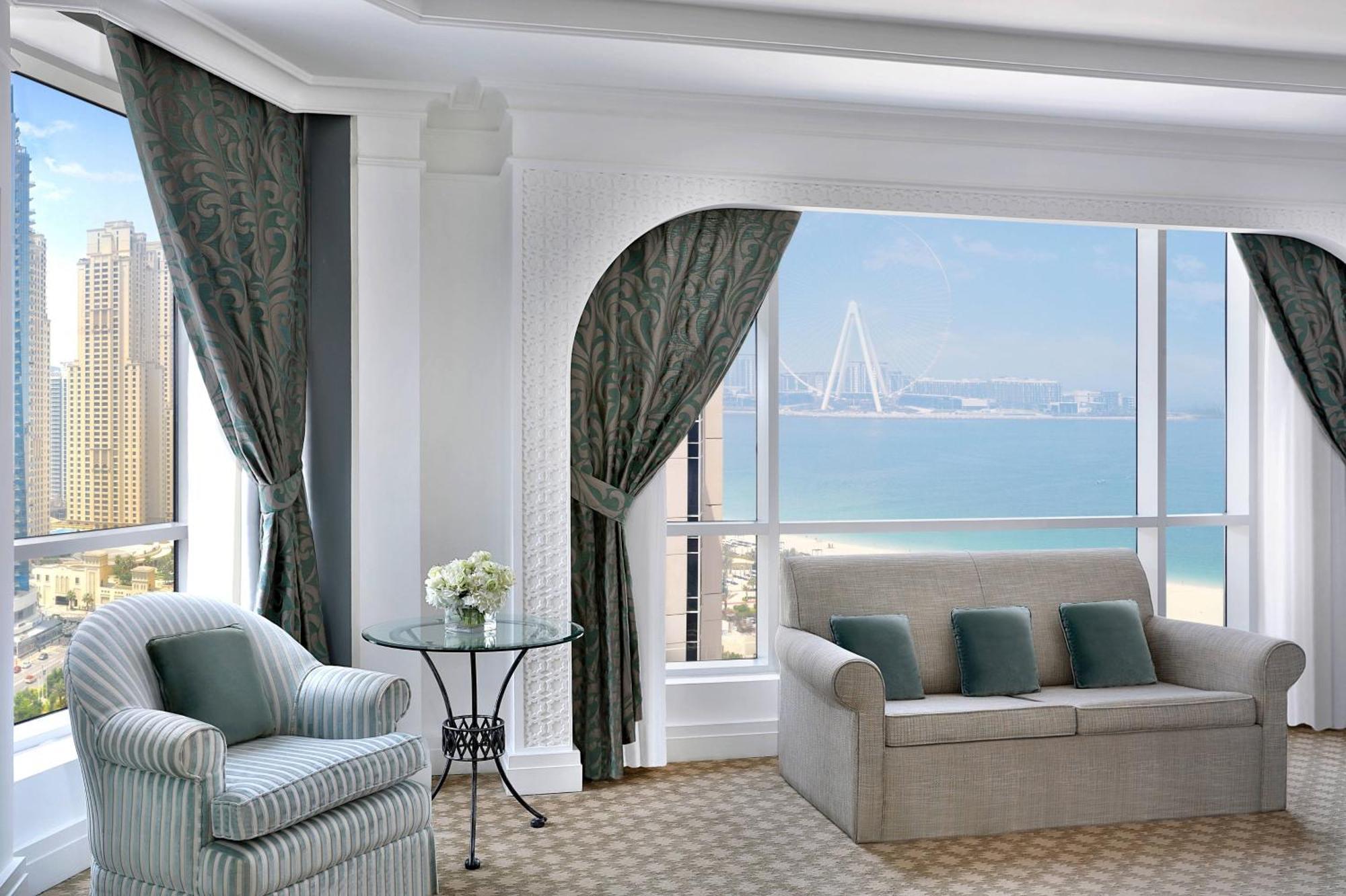 합투어 그랜드 리조트, 오토그래프 콜렉션 두바이 외부 사진 A room at Jumeirah Beach Hotel