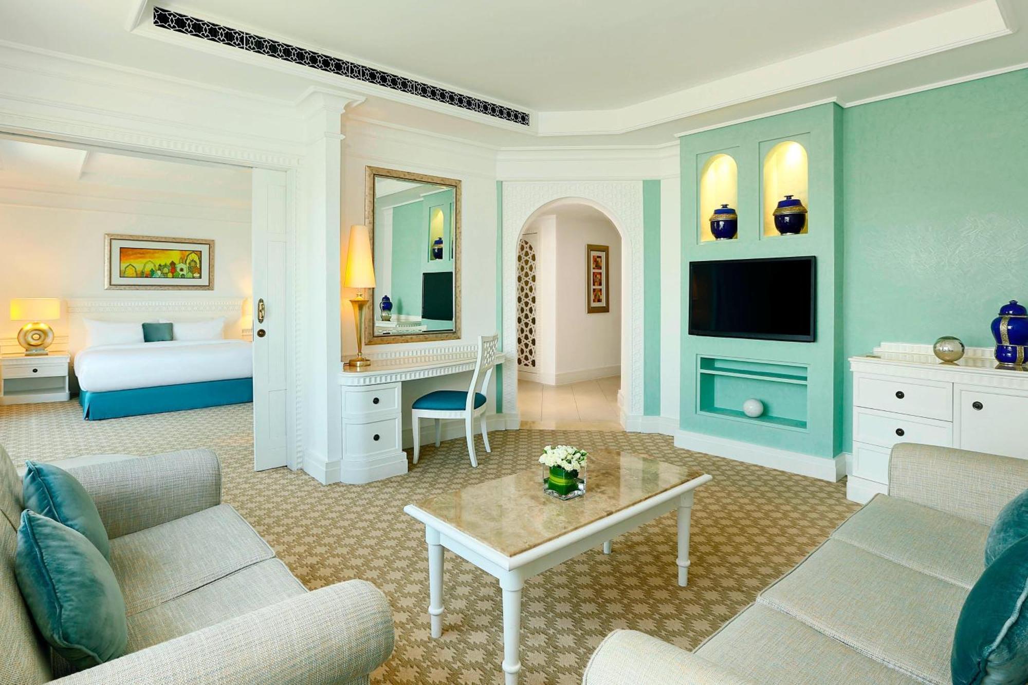 합투어 그랜드 리조트, 오토그래프 콜렉션 두바이 외부 사진 A suite at Jumeirah Beach Hotel